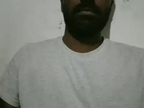 Snapshot of Raja_gamer chatting on 01.14.25 Raja gamer online show from 01.14.25