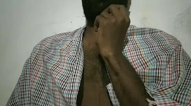 Snapshot of Raja_gamer chatting on 01.22.25 Raja gamer online show from 01.22.25