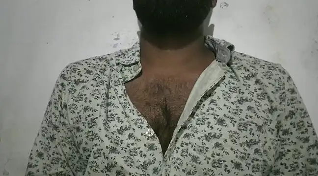 Snapshot of Raja_gamer chatting on 02.04.25 Raja gamer online show from 02.04.25