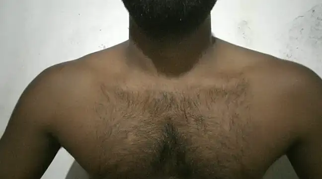 Snapshot of Raja_gamer chatting on 02.05.25 Raja gamer online show from 02.05.25