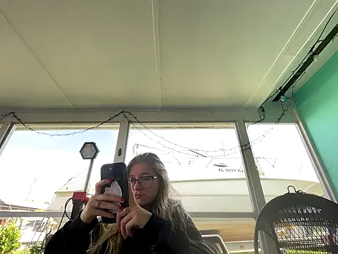 Hatgirl69 online show from 10.01.25
