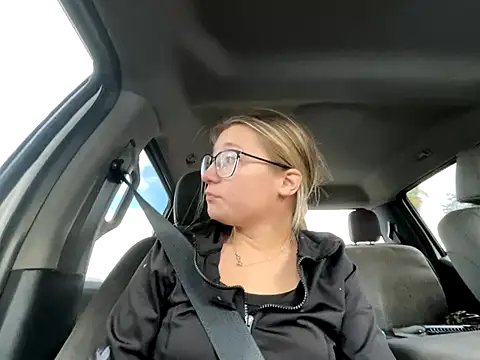 Hatgirl69 online show from 10.03.25