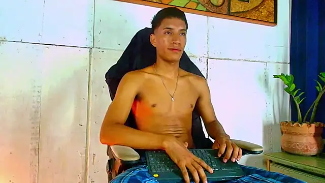 Snapshot of matteo_rivas chatting on 10.09.25 matteo rivas online show from 10.09.25