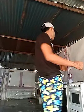 Snapshot of matteo_rivas chatting on 10.20.25 matteo rivas online show from 10.20.25