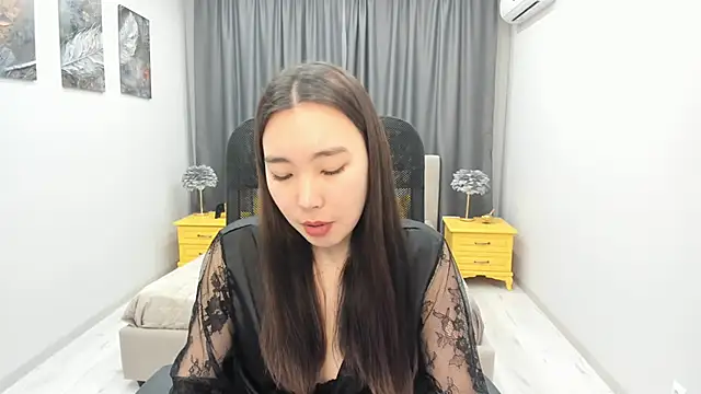 Snapshot of AnnaReyla chatting on 02.23.25 AnnaReyla online show from 02.23.25