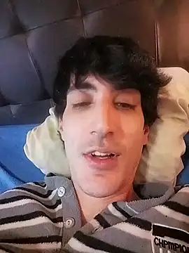 Snapshot of moutt99 chatting on 01.23.25 moutt99 online show from 01.23.25