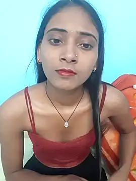 Snapshot of Divya-2007 chatting on 02.05.25 Divya-2007 online show from 02.05.25