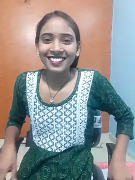 Snapshot of Divya-2007 chatting on 02.12.25 Divya-2007 online show from 02.12.25