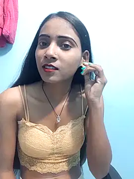 Snapshot of Divya-2007 chatting on 02.15.25 Divya-2007 online show from 02.15.25