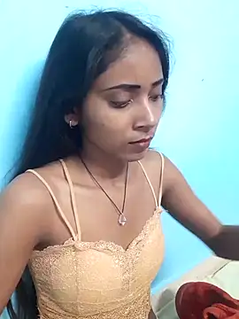 Snapshot of Divya-2007 chatting on 02.19.25 Divya-2007 online show from 02.19.25