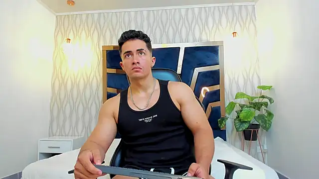 Snapshot of Brad_Summer chatting on 02.24.25 Brad Summer online show from 02.24.25