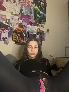 Snapshot of mollyEXD chatting on 03.01.25 mollyEXD online show from 03.01.25