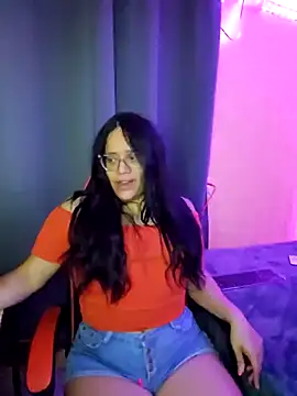 Snapshot of katrina29 chatting on 01.17.25 katrina29 online show from 01.17.25