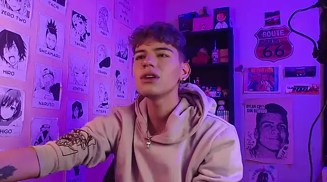 Snapshot of Mickey_Magic chatting on 01.31.25 Mickey Magic online show from 01.31.25