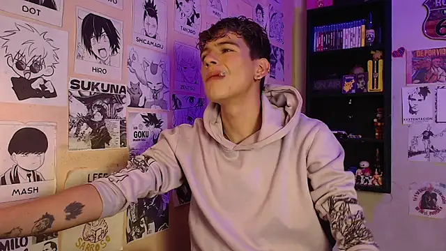 Snapshot of Mickey_Magic chatting on 03.02.25 Mickey Magic online show from 03.02.25