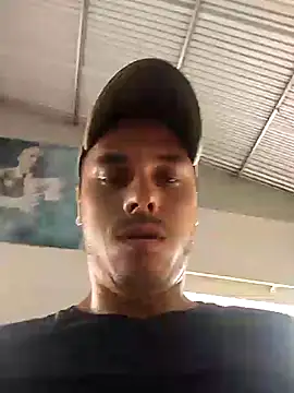 Snapshot of marquesgostoso40 chatting on 01.17.25 marquesgostoso40 online show from 01.17.25