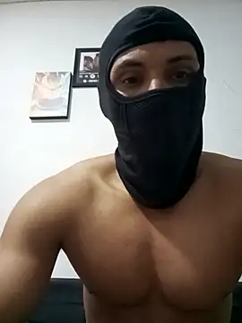 Snapshot of owen2992 chatting on 02.13.25 owen2992 online show from 02.13.25