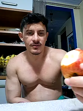 Snapshot of casaputo41 chatting on 02.07.25 casaputo41 online show from 02.07.25