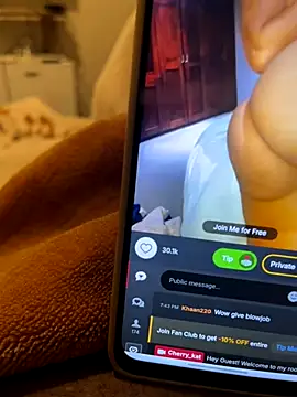 Snapshot of fuckers5463 chatting on 11.04.25 fuckers5463 online show from 11.04.25