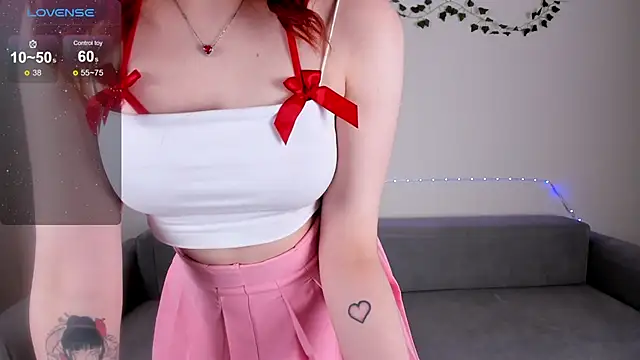 Snapshot of EmmyStar_ chatting on 03.13.25 EmmyStar online show from 03.13.25