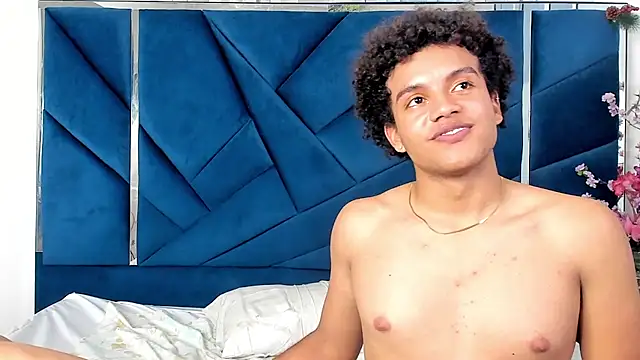 Snapshot of DanteAndKyle chatting on 01.23.25 DanteAndKyle online show from 01.23.25