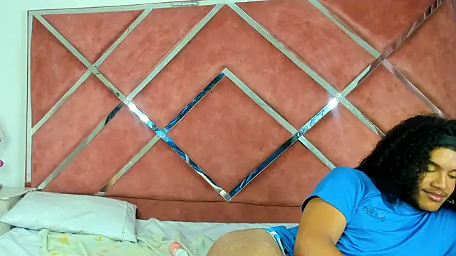 Snapshot of DanteAndKyle chatting on 03.10.25 DanteAndKyle online show from 03.10.25