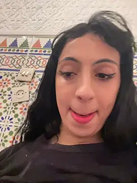 Snapshot of majdolin78 chatting on 02.20.25 majdolin78 online show from 02.20.25