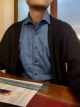 Snapshot of AvvocatoPorco chatting on 01.21.25 AvvocatoPorco online show from 01.21.25