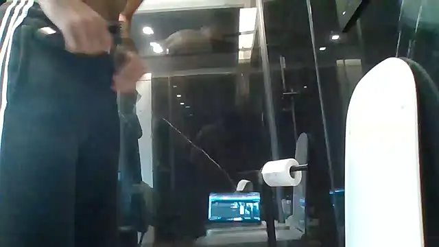 Snapshot of AvvocatoPorco chatting on 02.02.25 AvvocatoPorco online show from 02.02.25