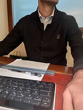 Snapshot of AvvocatoPorco chatting on 10.22.25 AvvocatoPorco online show from 10.22.25