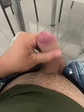 Snapshot of Greeneyes0820 chatting on 09.13.25 Greeneyes0820 online show from 09.13.25