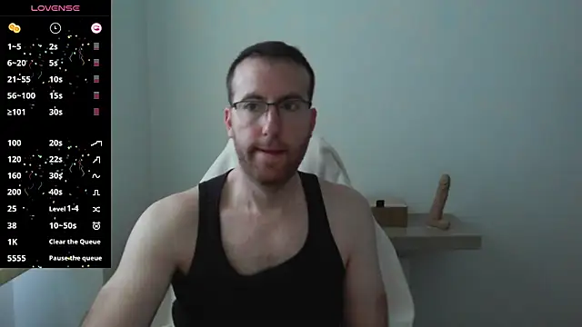 Snapshot of machohiberiko chatting on 02.01.25 machohiberiko online show from 02.01.25