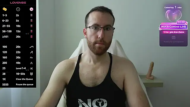 Snapshot of machohiberiko chatting on 02.09.25 machohiberiko online show from 02.09.25