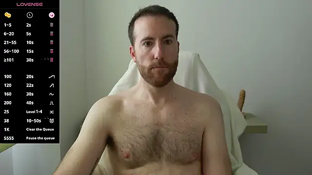 Snapshot of machohiberiko chatting on 02.22.25 machohiberiko online show from 02.22.25