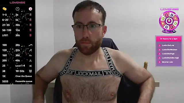 Snapshot of machohiberiko chatting on 03.15.25 machohiberiko online show from 03.15.25