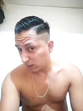 Snapshot of LuisMex1998 chatting on 09.14.25 LuisMex1998 online show from 09.14.25