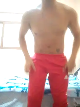 Snapshot of LuisMex1998 chatting on 10.25.25 LuisMex1998 online show from 10.25.25