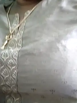 Snapshot of Tamil_Aathira chatting on 01.23.25 Tamil Aathira online show from 01.23.25