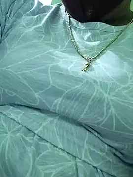 Snapshot of Tamil_Aathira chatting on 01.24.25 Tamil Aathira online show from 01.24.25