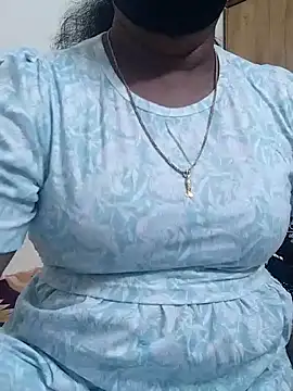 Snapshot of Tamil_Aathira chatting on 02.03.25 Tamil Aathira online show from 02.03.25