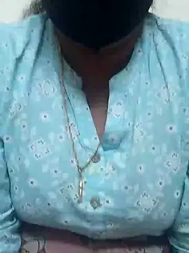 Snapshot of Tamil_Aathira chatting on 02.05.25 Tamil Aathira online show from 02.05.25