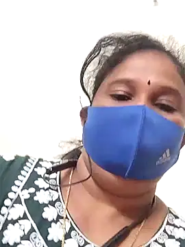 Snapshot of Tamil_Aathira chatting on 02.06.25 Tamil Aathira online show from 02.06.25