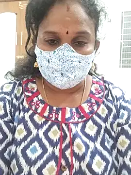 Snapshot of Tamil_Aathira chatting on 02.11.25 Tamil Aathira online show from 02.11.25