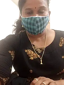 Snapshot of Tamil_Aathira chatting on 02.12.25 Tamil Aathira online show from 02.12.25