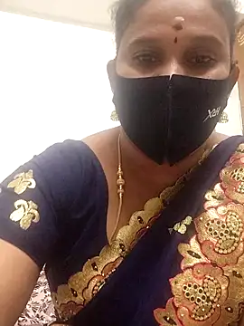 Snapshot of Tamil_Aathira chatting on 02.14.25 Tamil Aathira online show from 02.14.25