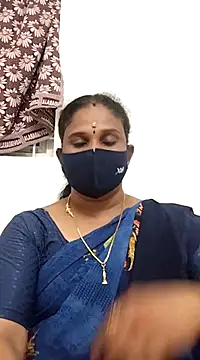 Snapshot of Tamil_Aathira chatting on 03.03.25 Tamil Aathira online show from 03.03.25