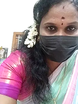 Snapshot of Tamil_Aathira chatting on 03.04.25 Tamil Aathira online show from 03.04.25