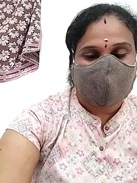 Snapshot of Tamil_Aathira chatting on 03.06.25 Tamil Aathira online show from 03.06.25