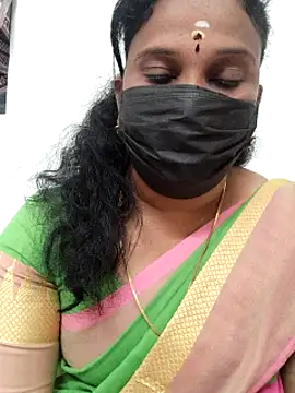 Snapshot of Tamil_Aathira chatting on 03.11.25 Tamil Aathira online show from 03.11.25