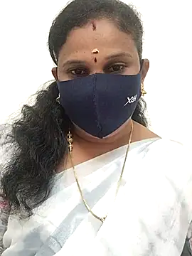 Snapshot of Tamil_Aathira chatting on 03.13.25 Tamil Aathira online show from 03.13.25